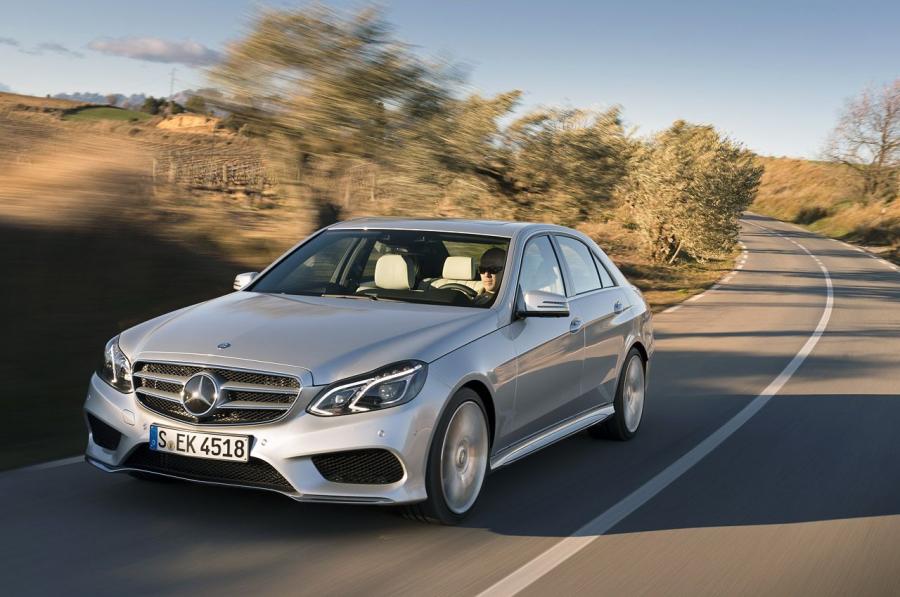  Mercedes-Benz E400 2014 года  (фото 2 из 41)